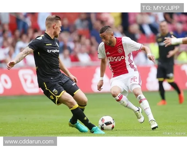 武汉卓尔与天津天海激战正酣谁将赢得这场关键对决的胜利